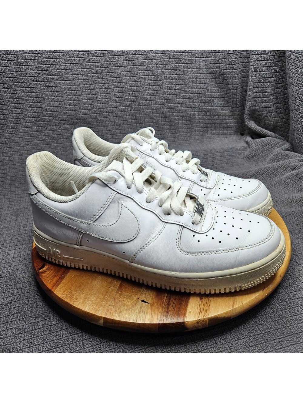 Nike Air Force 1 Low Men's 8.5 White Leather AF1 Classic Casual Sneaker